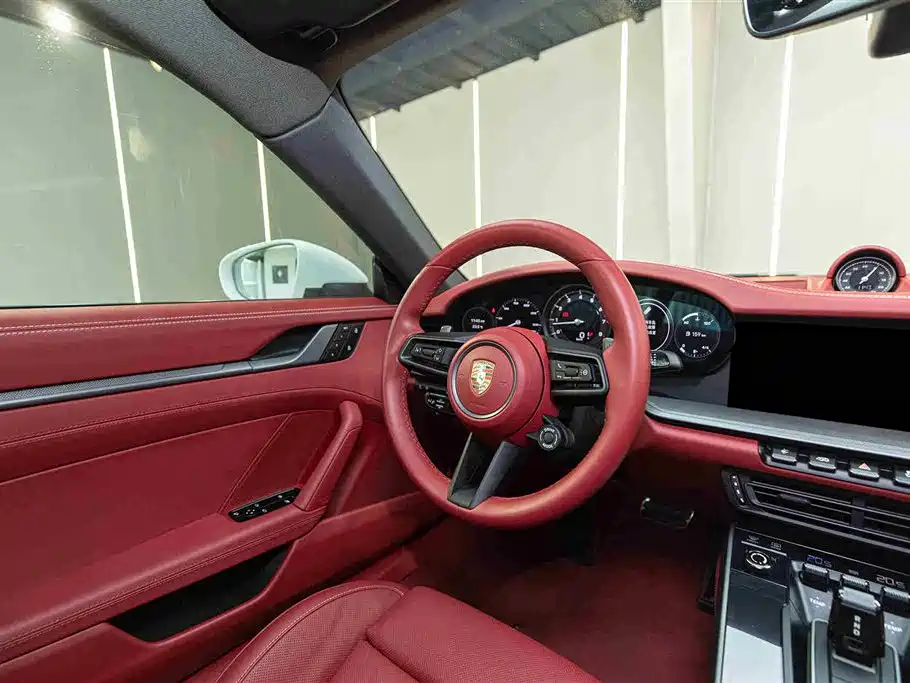 Porsche 911 2023 Carrera 3.0T фото 10