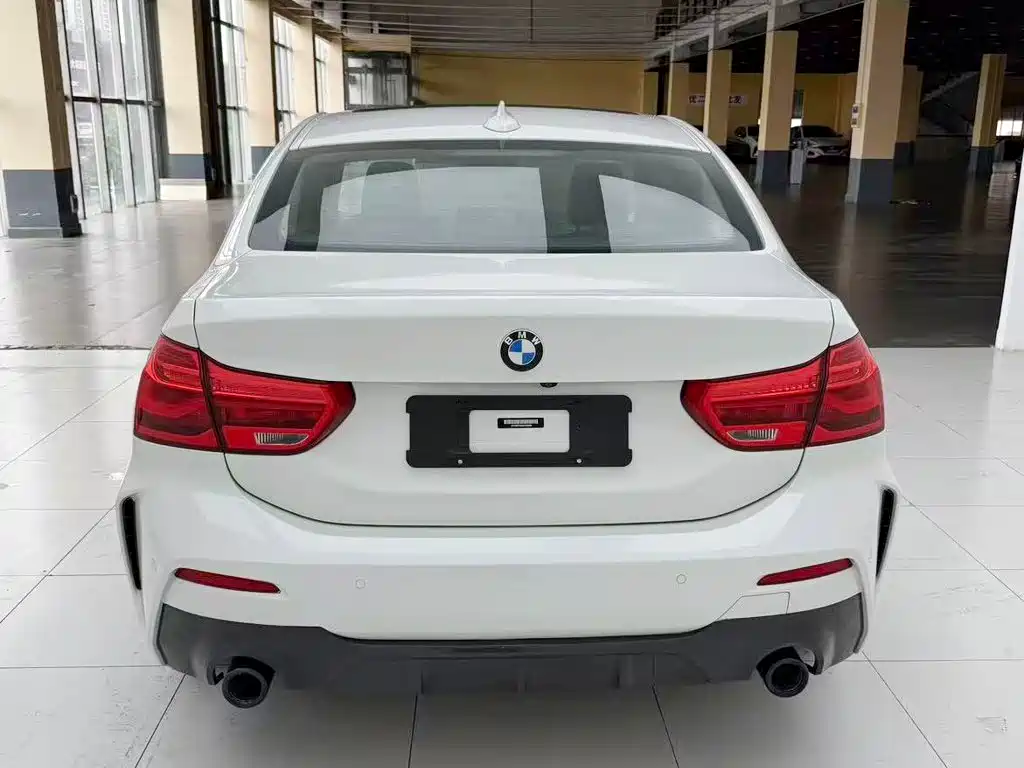 Фото 8 - BMW 1 Series