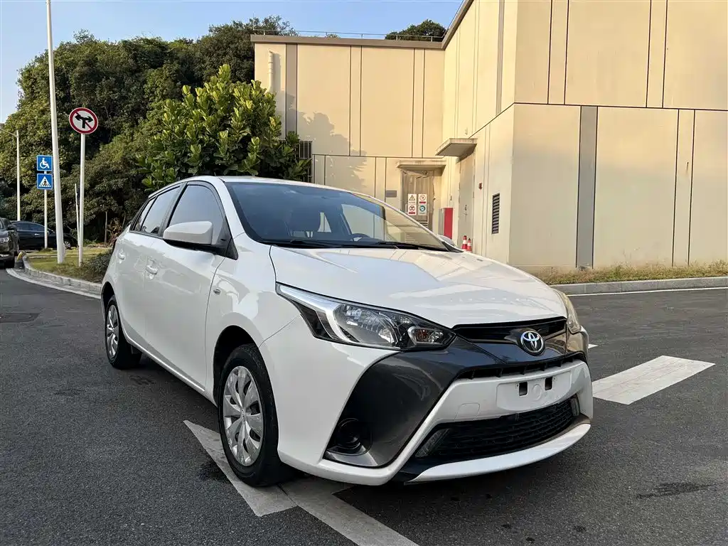Toyota YARiS L Zhi Xuan 2020 1.5L CVT Leading Edition фото 6