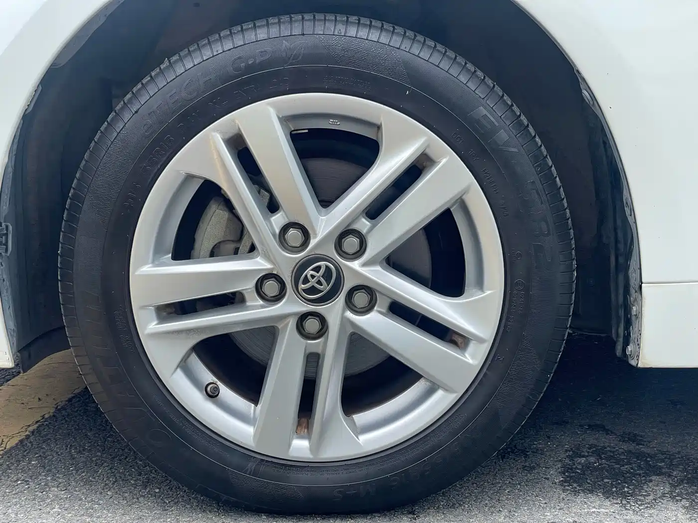 Toyota Levin 2021 185T CVT Luxury Edition фото 9
