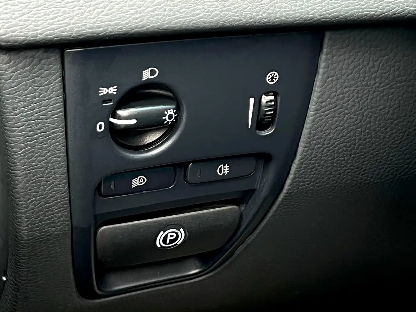 Volvo XC90 2013 2013 2.5T T5 Luxury Upgrade Edition