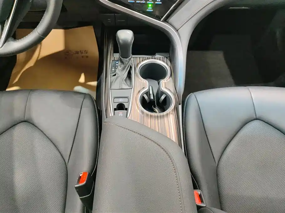 Toyota Camry 2019 Facelift 2.0G Luxury Edition фото 16
