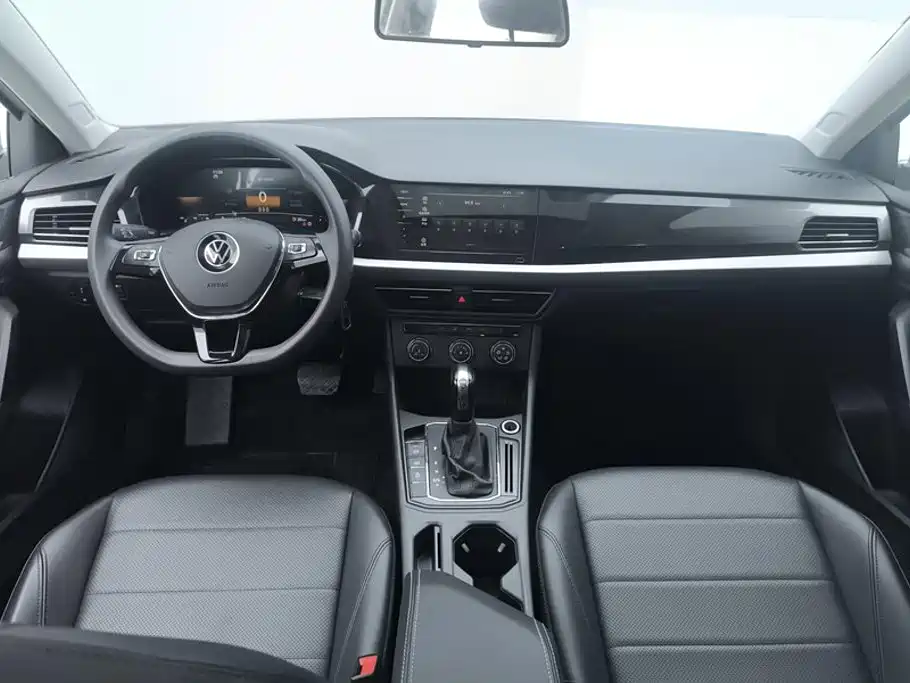 Фото 12 - Volkswagen Lavida