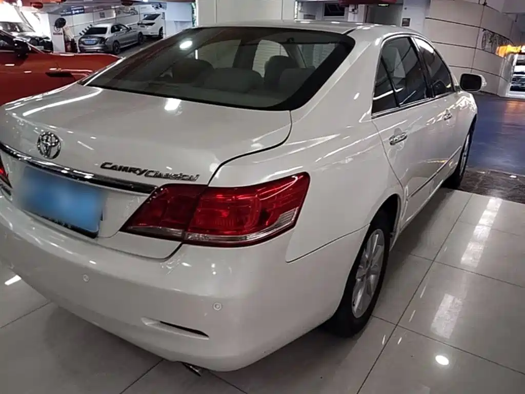 Toyota Camry 2013 200E Classic Elite Edition фото 7