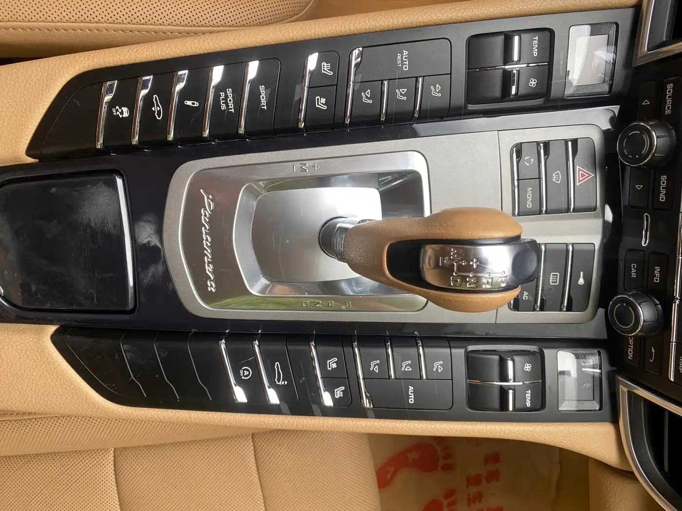 Porsche Panamera 2011 2010 Panamera 4 3.6L