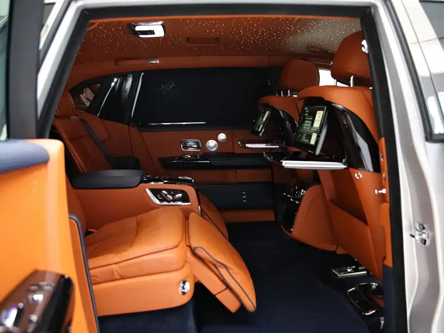 Rolls-Royce Phantom 2020 2018 6.7T Long Wheelbase Version