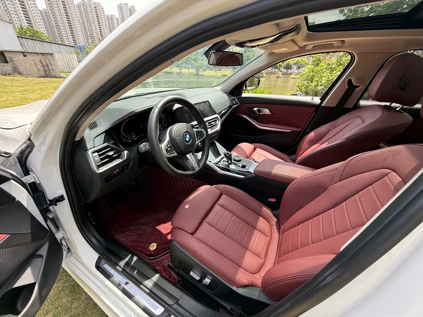 BMW 3 Series 2021 325Li M Sport Package фото 7