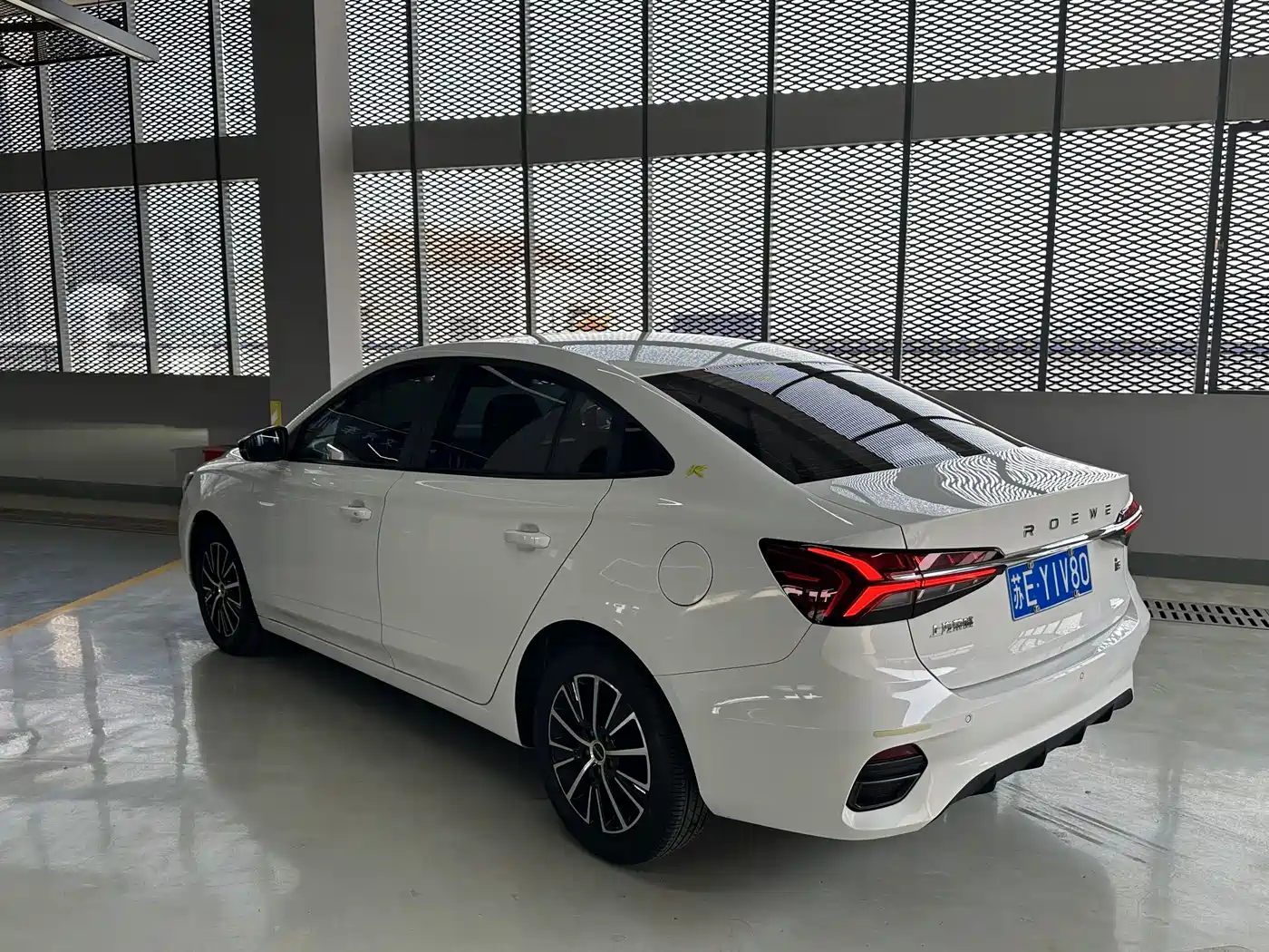 ROEWE I5