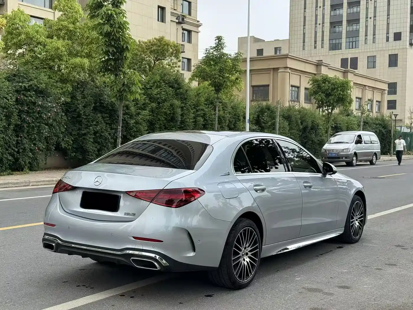 Mercedes-Benz C-Class 2023 Facelift C 260 L Sport Edition фото 4