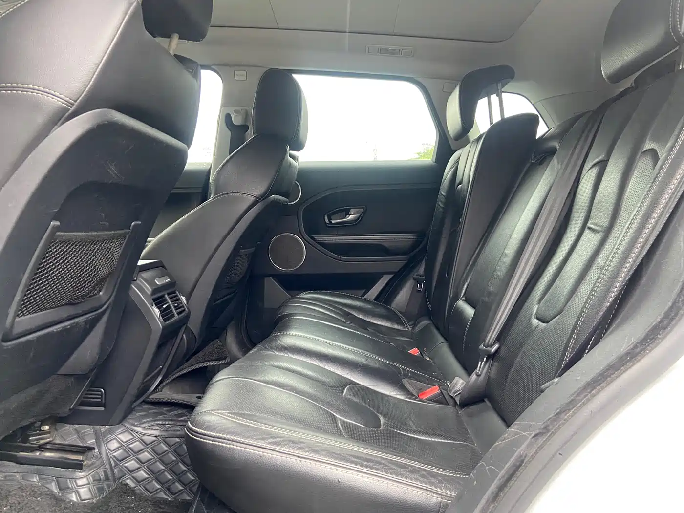 Land Rover Range Rover Evoque (Import) 2014 2.0T 5-door Brilliance Sport фото 9