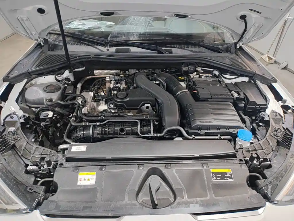 Audi A3 2026 2025 Facelift Sportback 35TFSI Flying Spur Premium