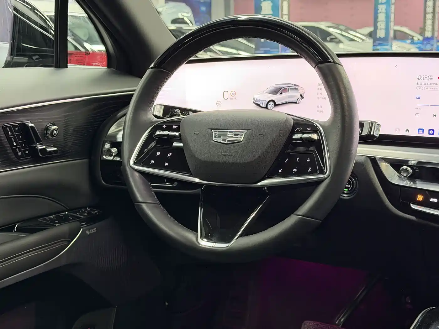Cadillac IQ Rui Ge 2022 RWD Long Range Luxury Edition фото 3