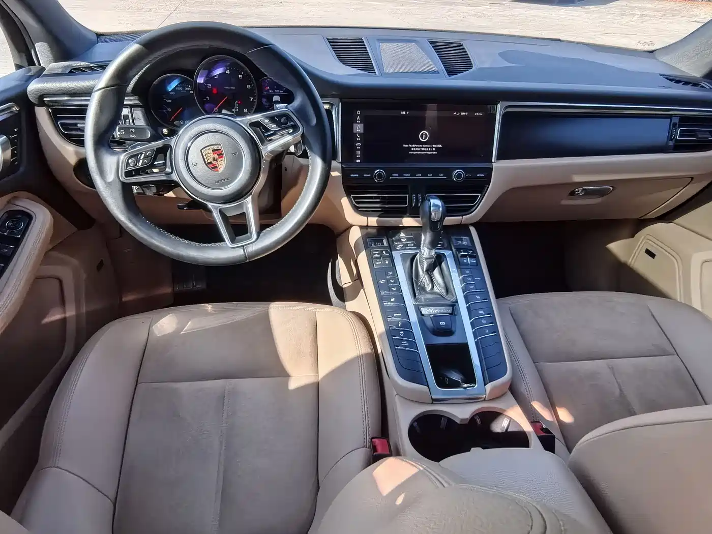 Porsche Macan 2018 Macan 2.0T фото 16