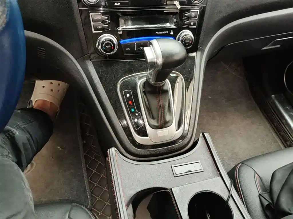 Haval H6 2016 Upgrade Edition 1.5T Automatic 2WD Elite Type фото 14