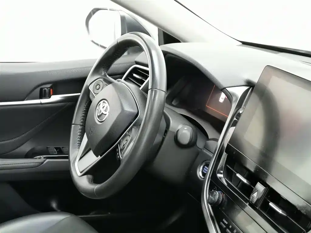 Toyota Camry 2021 2.5G Luxury Edition фото 22