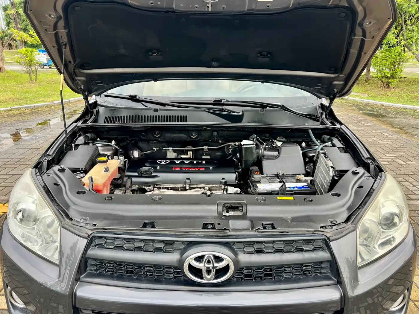 Toyota RAV4 Rongfang 2011 2.0L Automatic Classic Edition фото 17