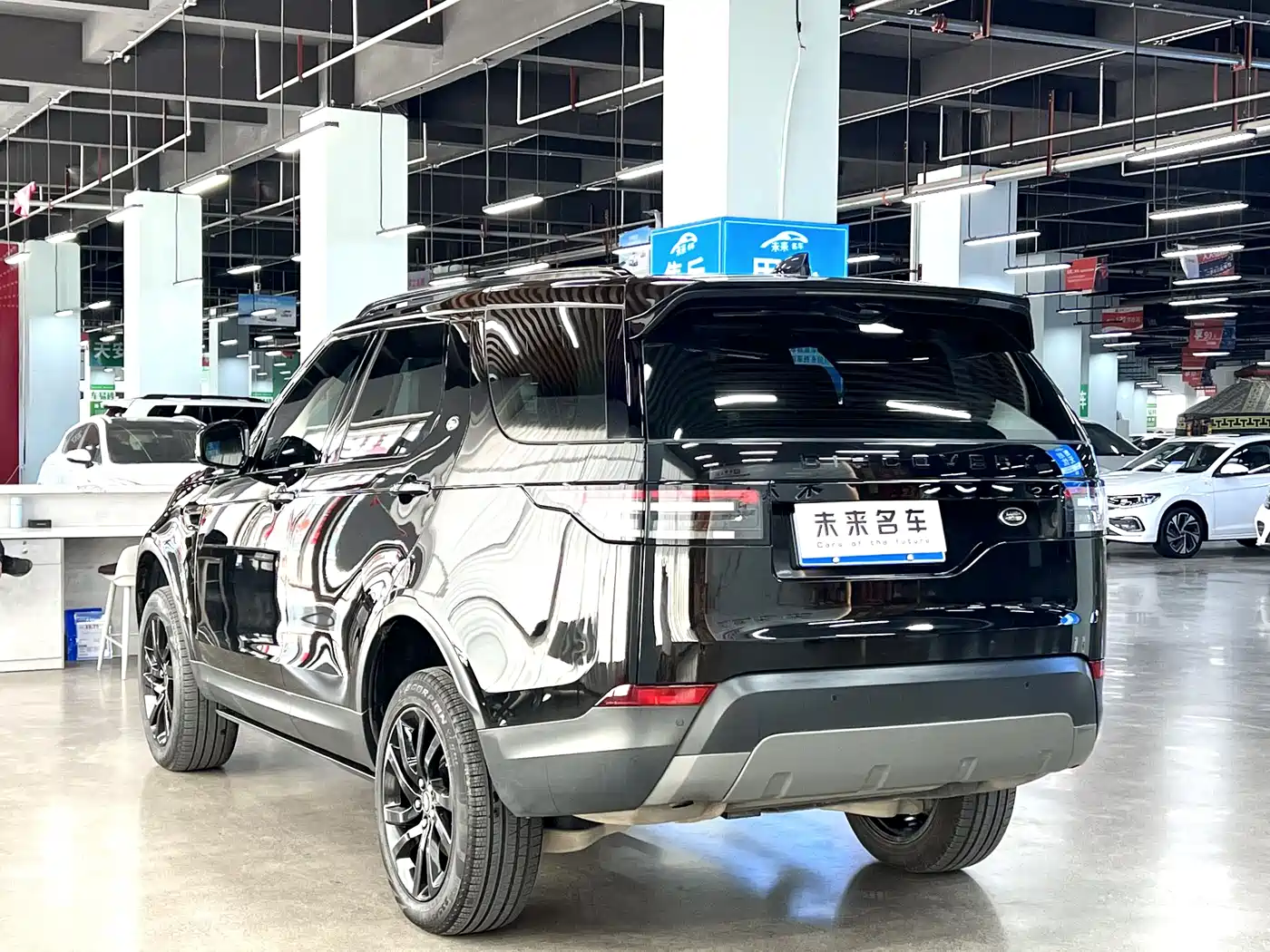 Land Rover Discovery 2018 2.0T Special Edition фото 17