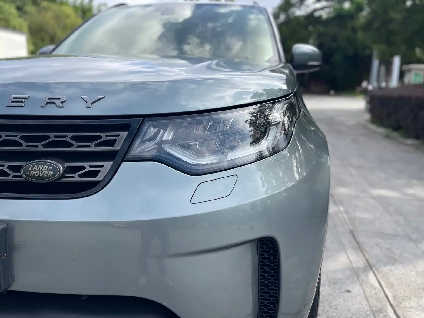 Land Rover Discovery 2017 3.0 SC V6 SE фото 4