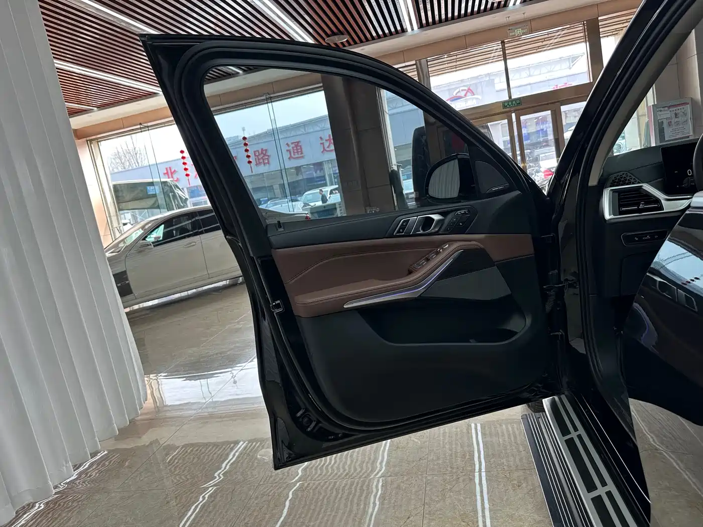BMW X7 2023 xDrive40i Leading Luxury Package фото 12