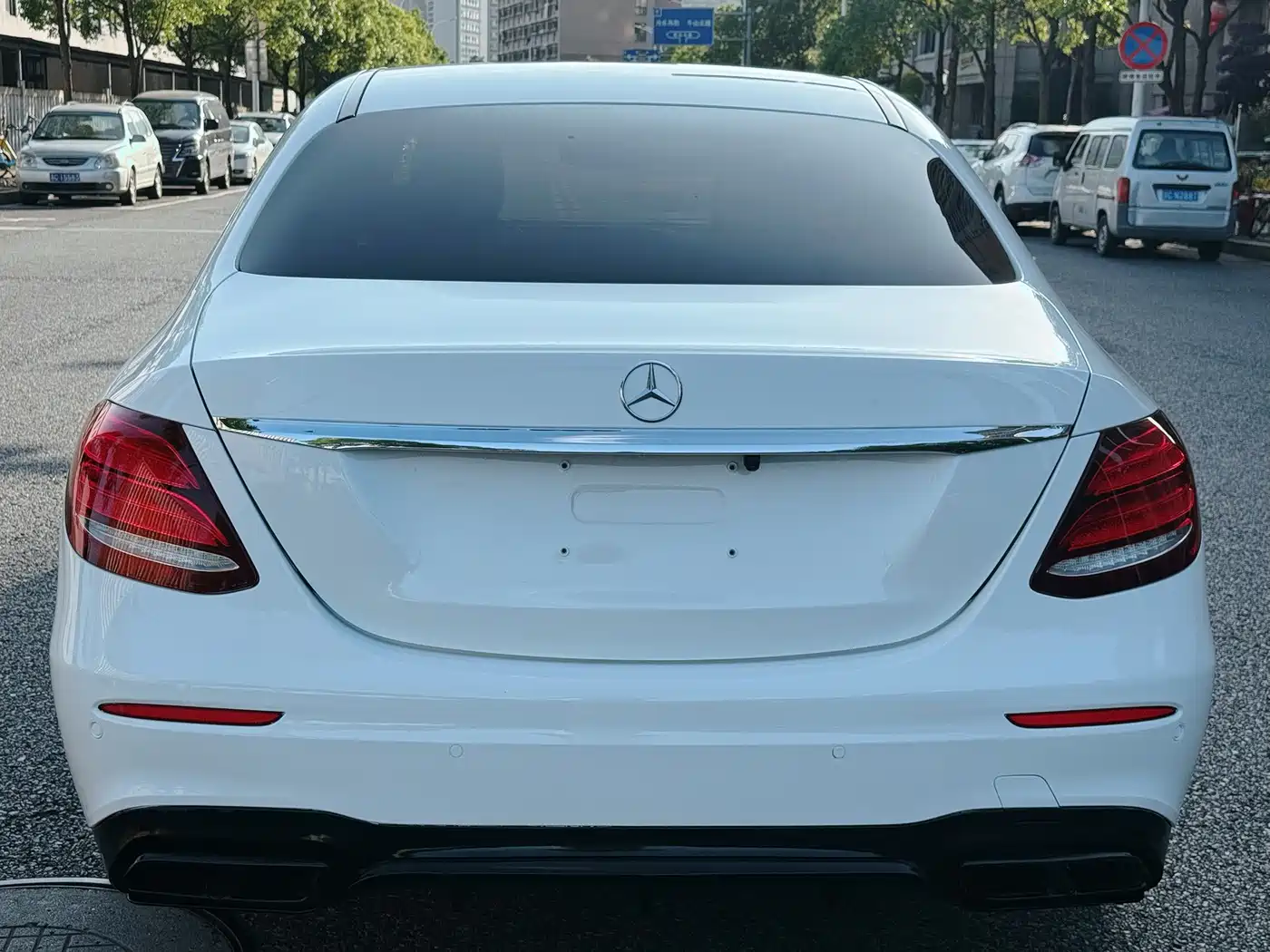 Mercedes-Benz E-Class 2018 Facelift E 200 L Sport фото 6