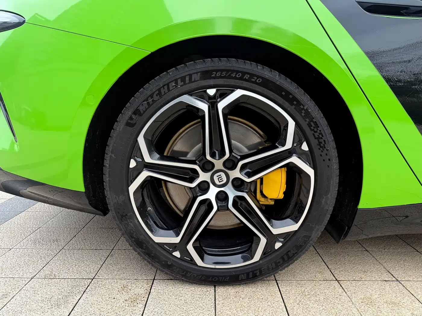 XIAOMI CAR XIAOMI SU7