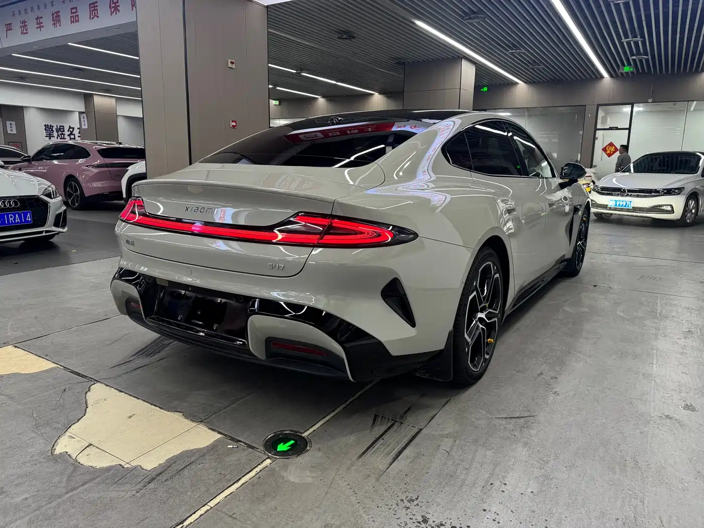 XIAOMI CAR XIAOMI SU7