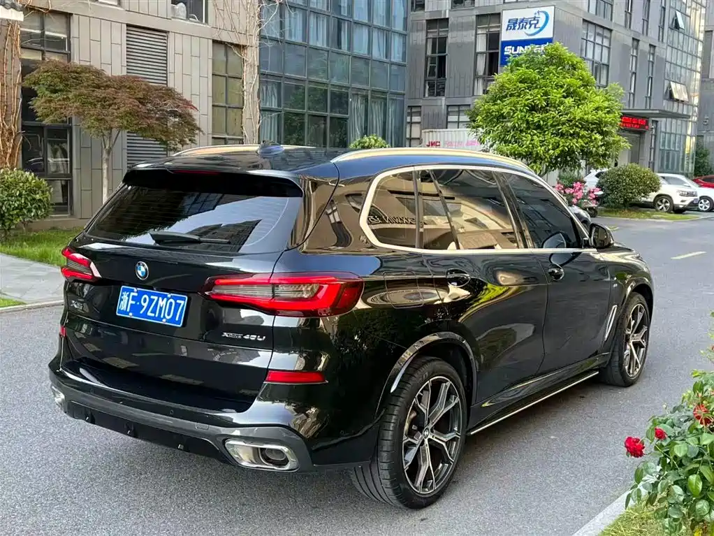 BMW X5 2022 Facelift xDrive 40Li M Sport Package фото 4