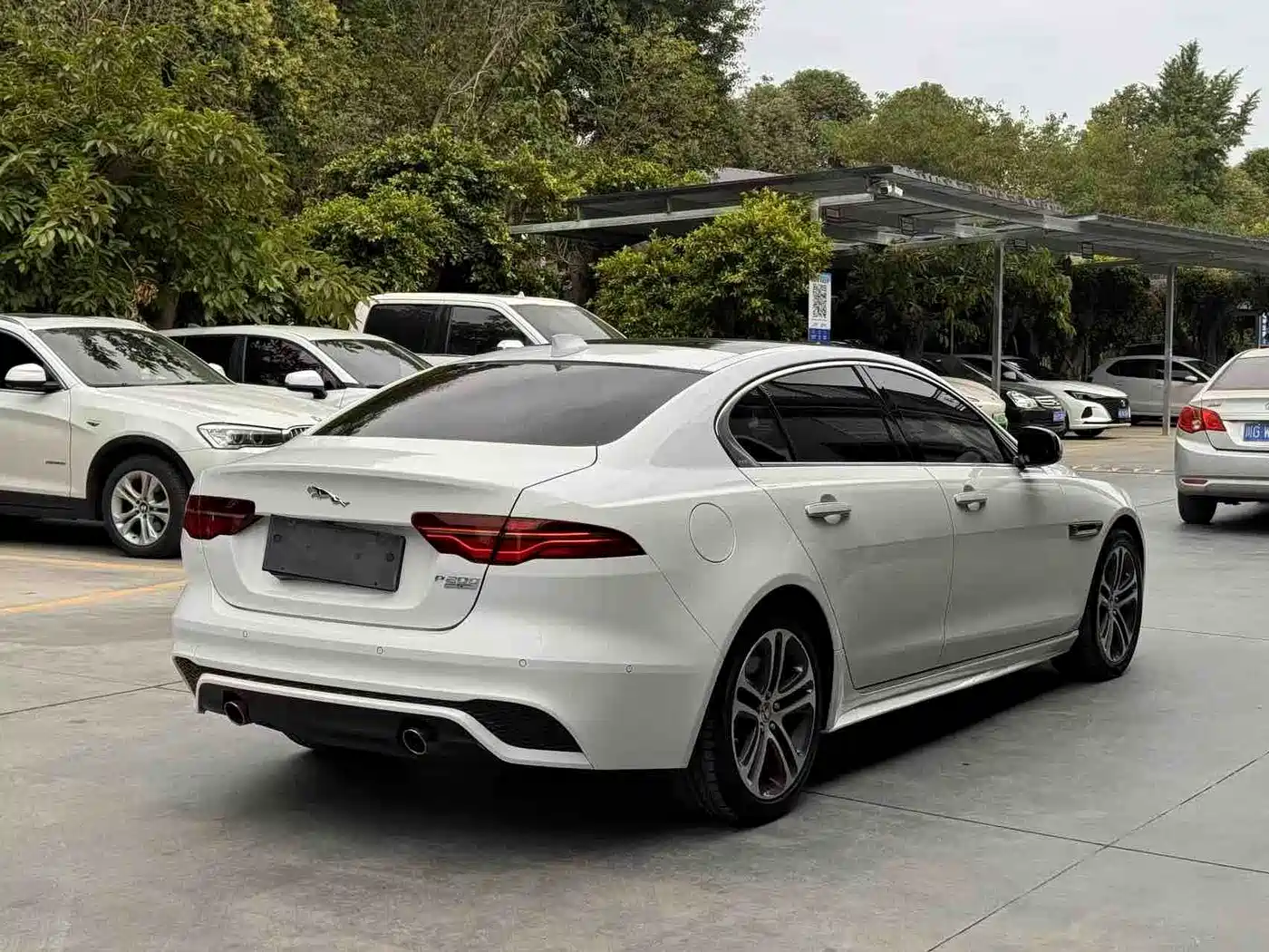 Jaguar XEL 2021 2.0T 250PS R-DYNAMIC S Progressive Sport Edition фото 4