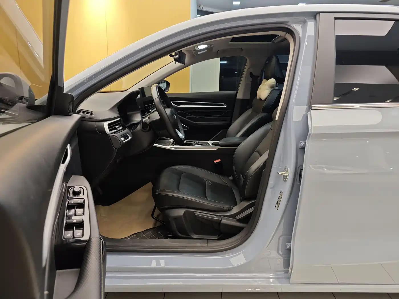 GEELY AUTOMOBILE EMGRAND