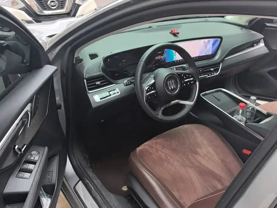Buick LaCrosse 2025 2025 Model 28T Platinum Edition