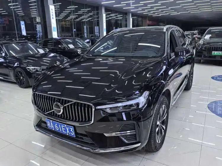 Volvo XC60 2025 B5 AWD Smart Luxury Edition