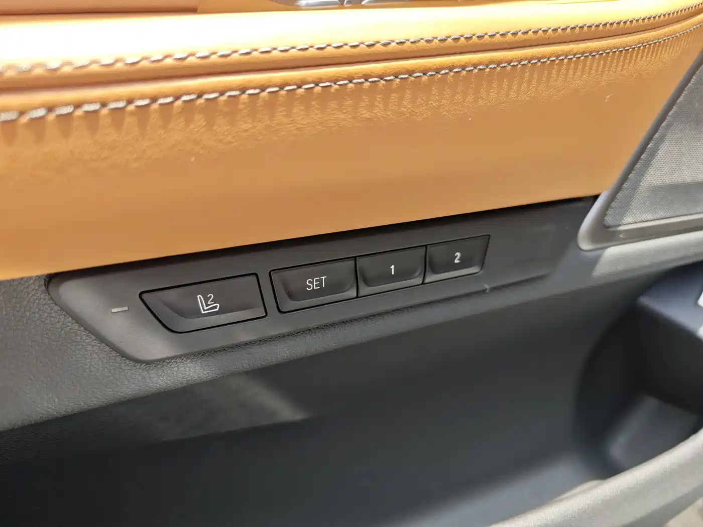 BMW 7 Series 2021 Model 740Li Leading M Sport Package фото 18
