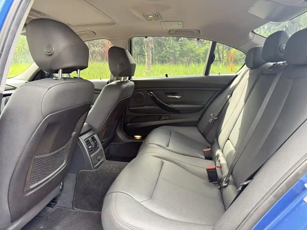 BMW 3 Series 2017 320Li M Sport фото 7
