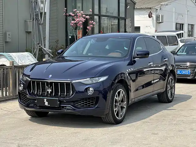 MASERATI LEVANTE