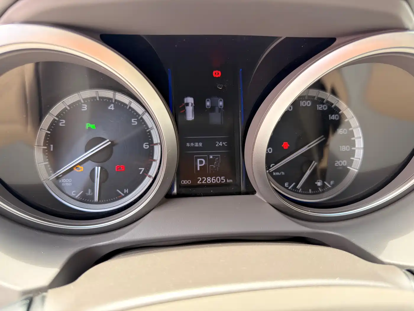 Toyota Prado 2014 4.0L Automatic TX-L NAVI фото 6