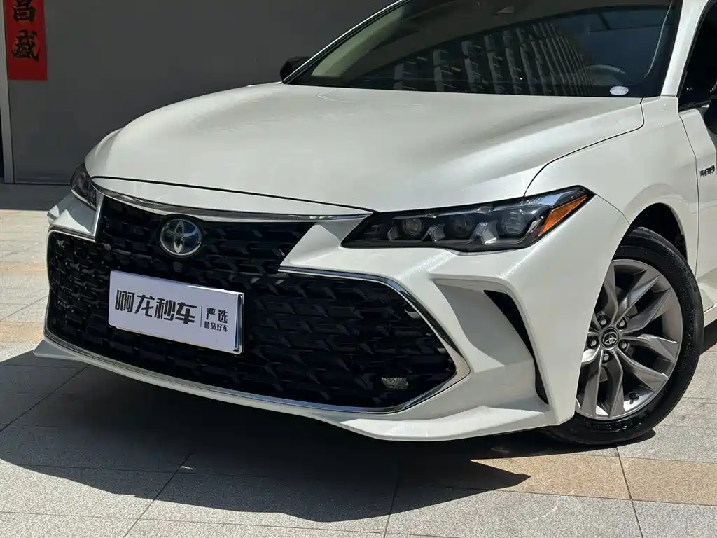 Toyota Avalon 2019 Hybrid 2.5L Luxury Edition China VI фото 19