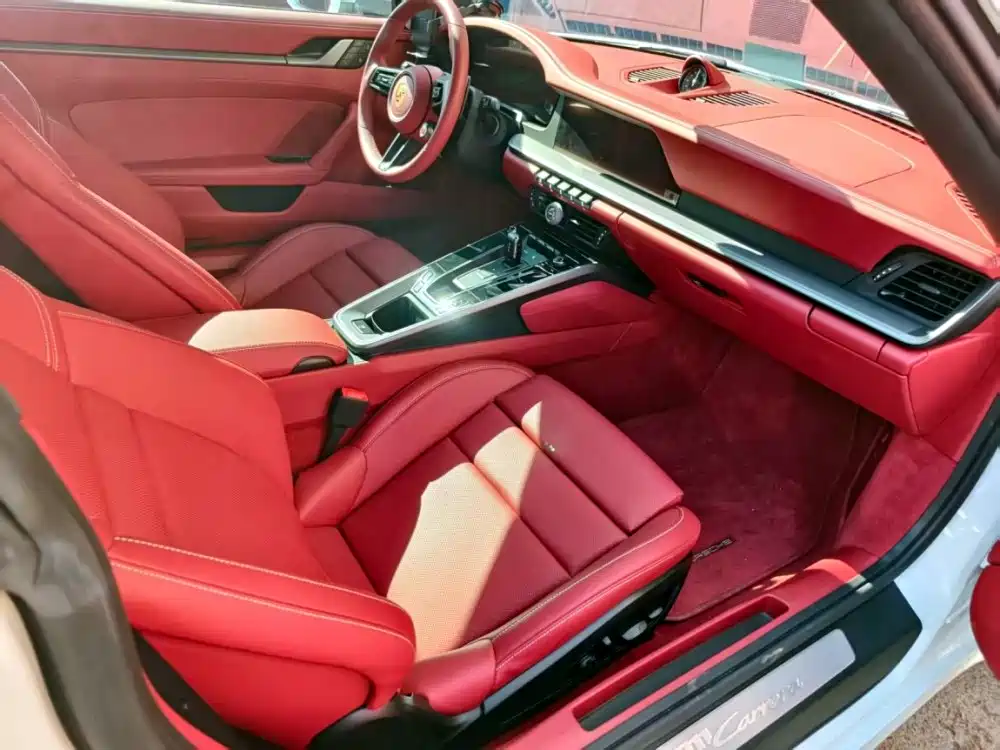 Porsche 911 2025 Carrera 3.0T фото 5