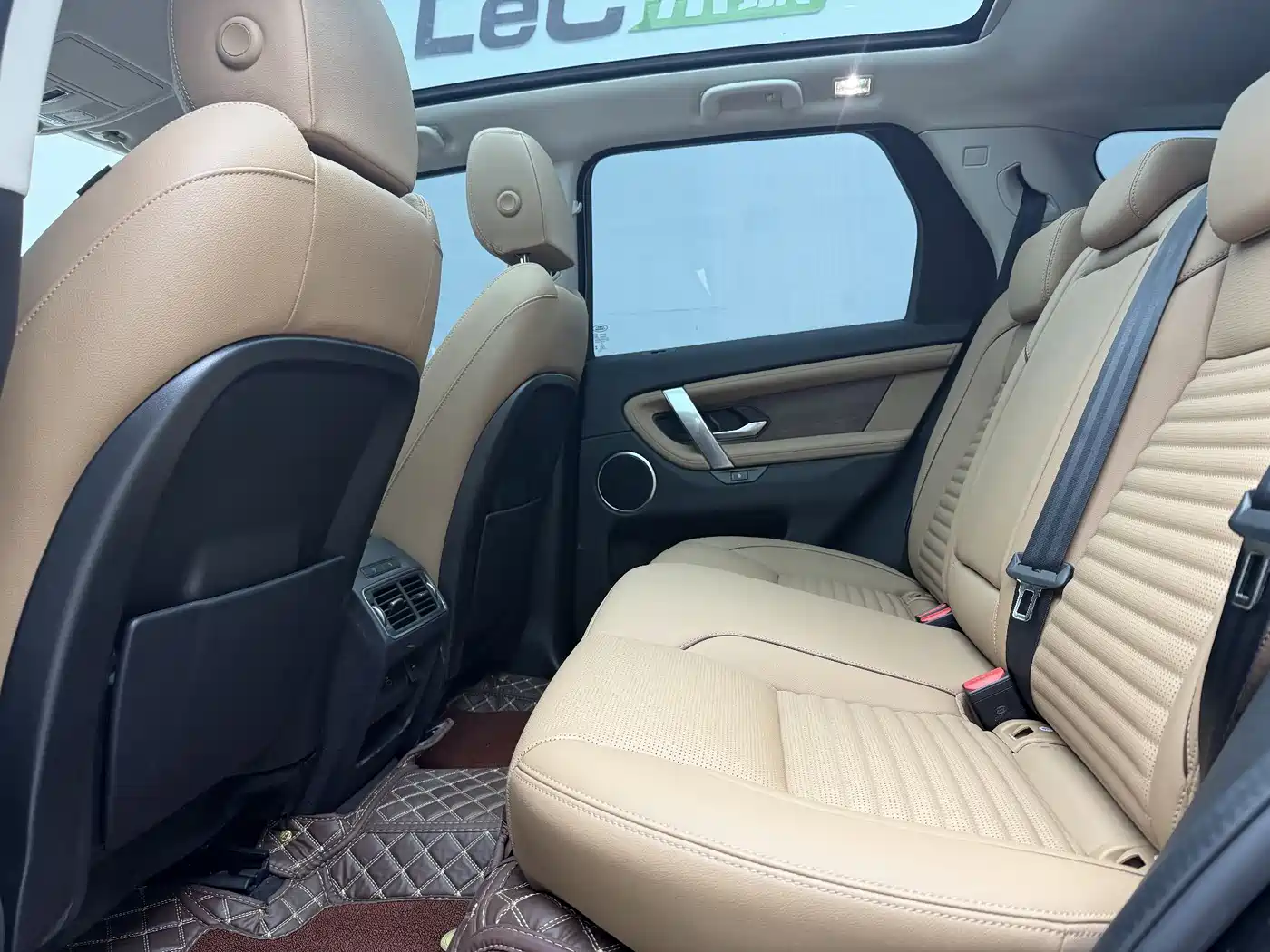 Land Rover Discovery Sport 2024 Performance Technology Edition фото 7