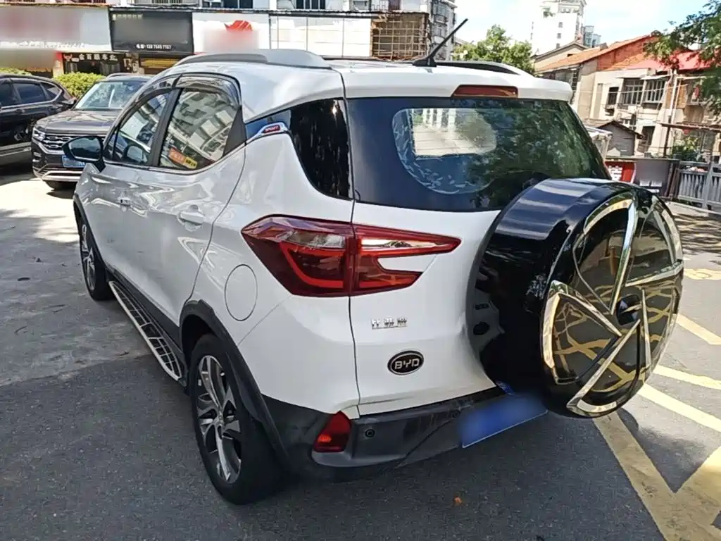 BYD Yuan 2018 2017 1.5L Manual Panoramic Sunroof