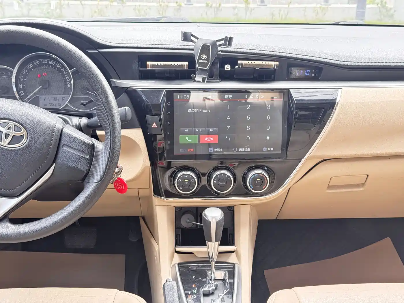 Toyota Corolla 2014 1.6L CVT GL фото 15