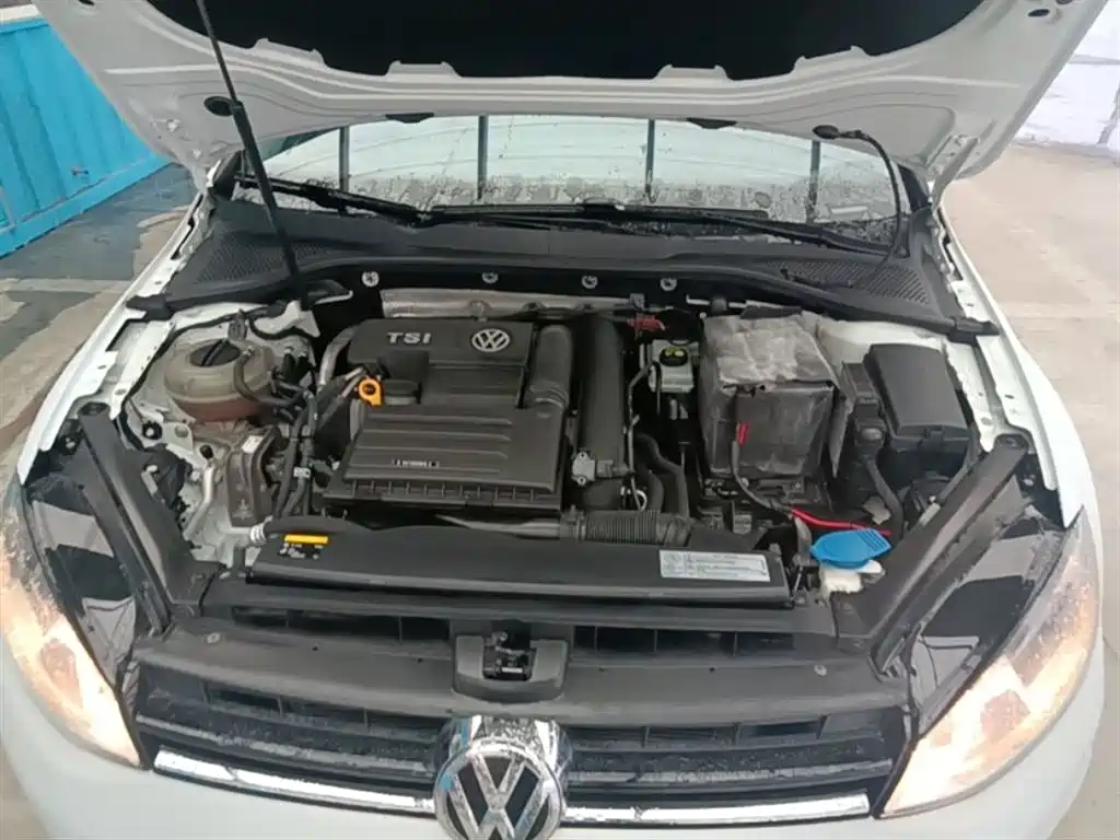 Volkswagen Golf 2016 230TSI Automatic Luxury фото 20