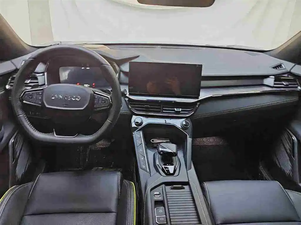 Lynk & Co 06 2023 Remix 1.5T Power Halo фото 9