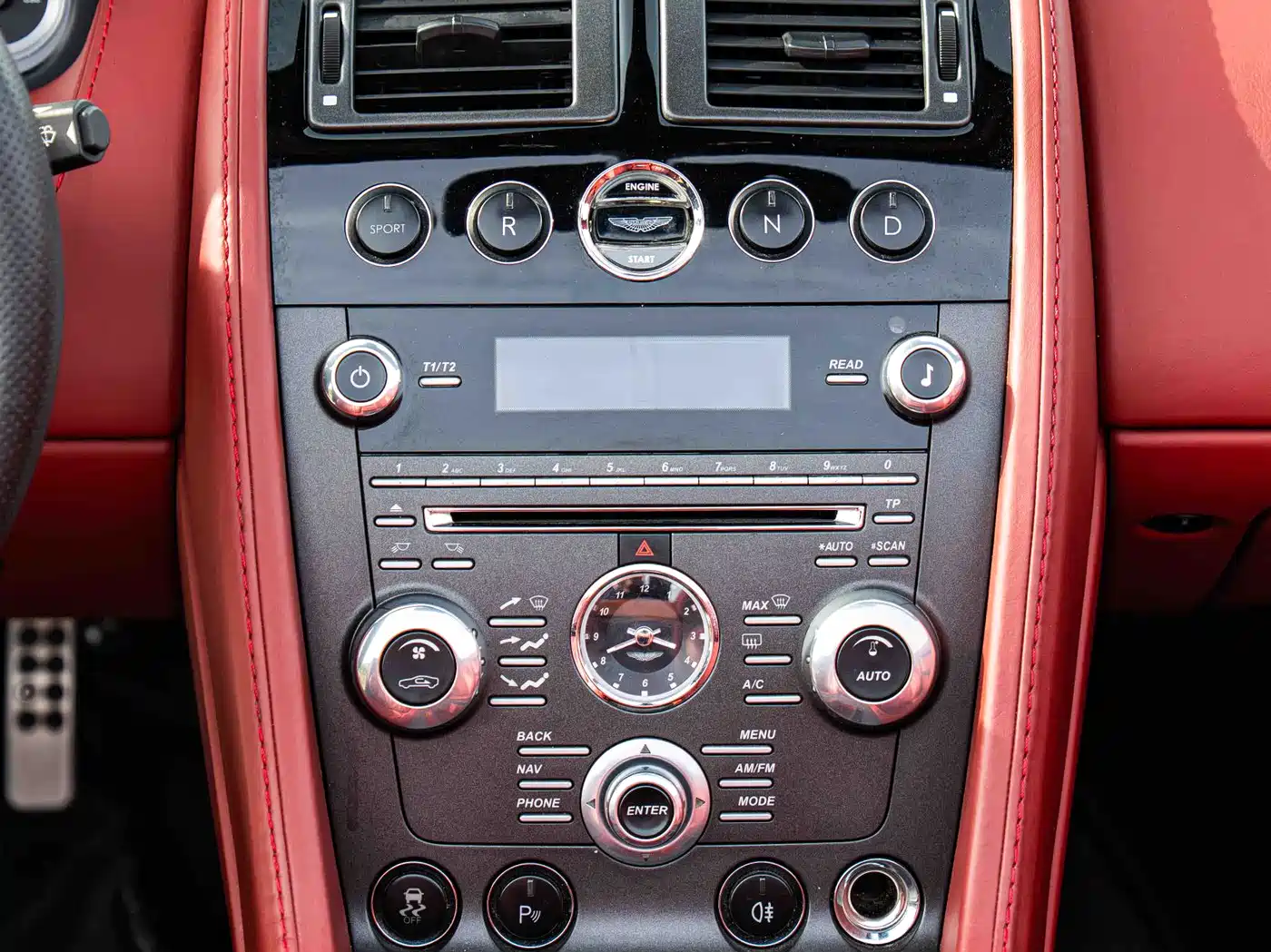 Aston Martin V8 Vantage 2020 2012 4.7L S Roadster