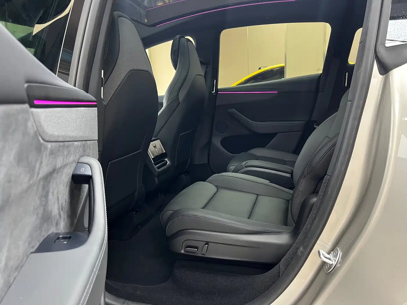 Tesla Model Y L 2025 2025 Facelift Long Range AWD