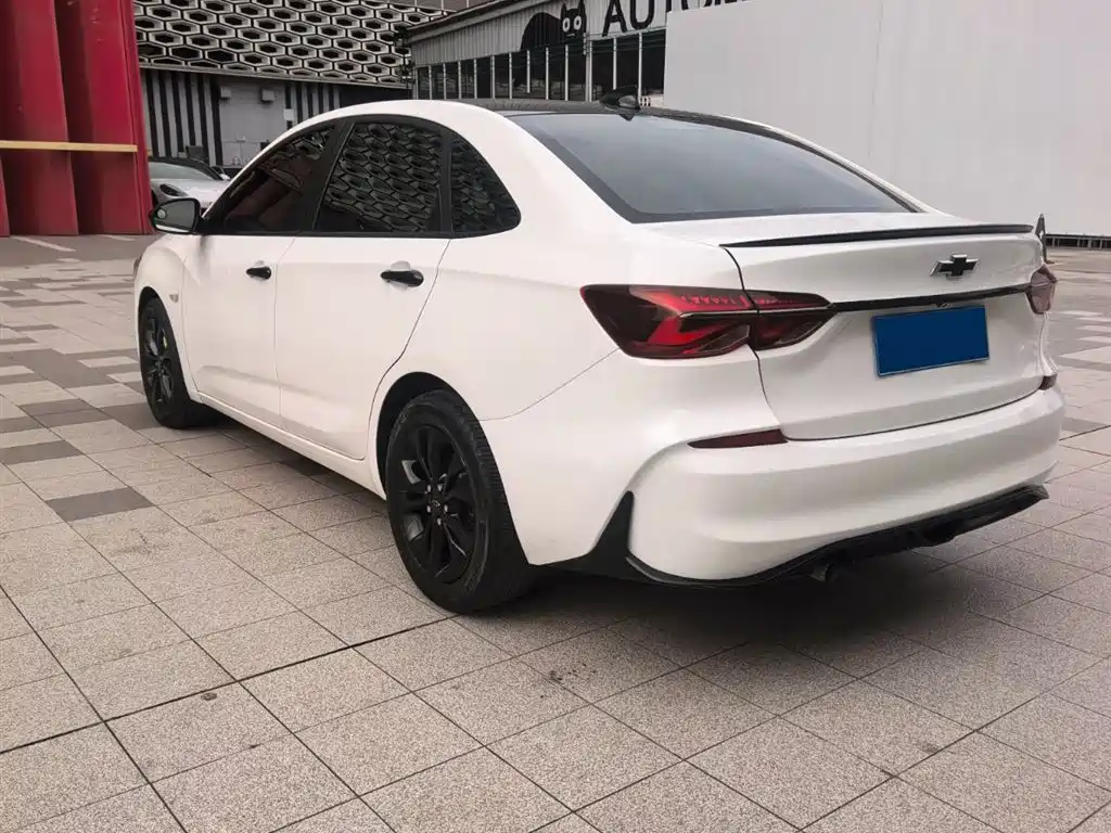 Chevrolet Monza 2019 RS 330T Auto Smooth Edition China VI фото 8