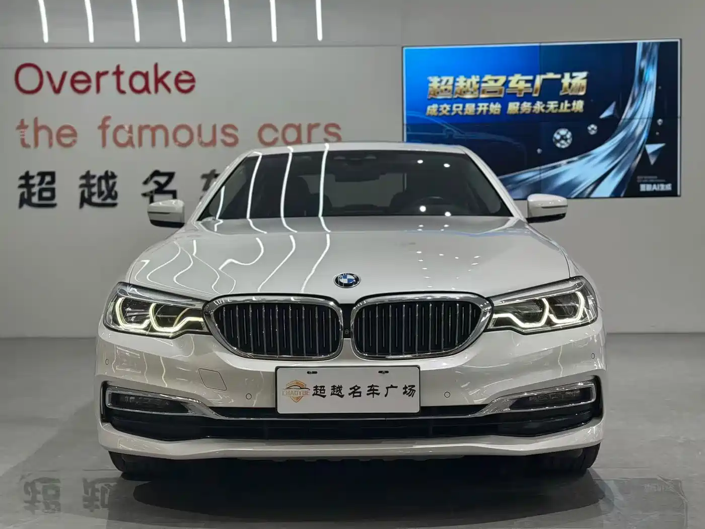 BMW 5 Series 2019 530Li Premium Luxury Package фото 2