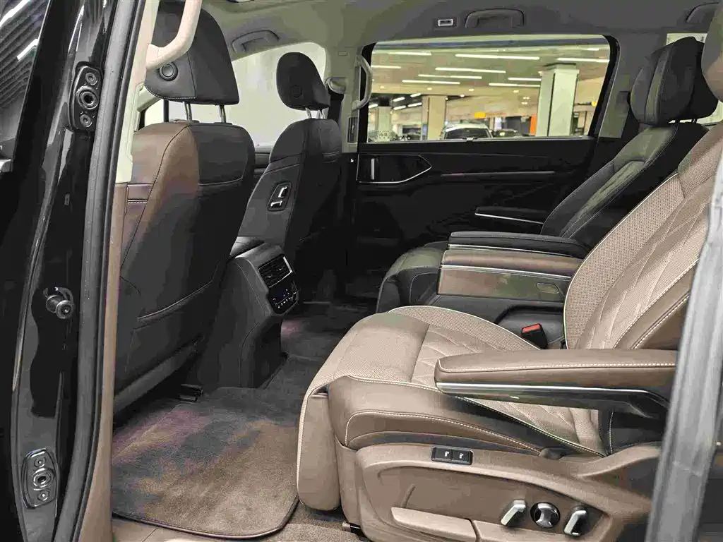 Volkswagen Viloran 2025 2025 380TSI Premium Edition