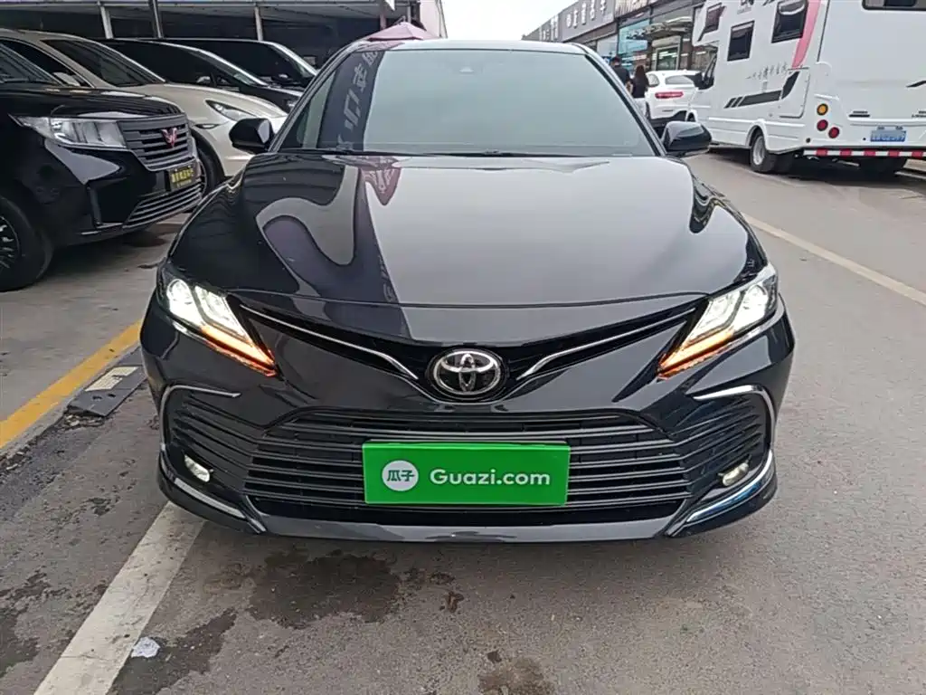 Toyota Camry 2021 2.0G Luxury Edition фото 3
