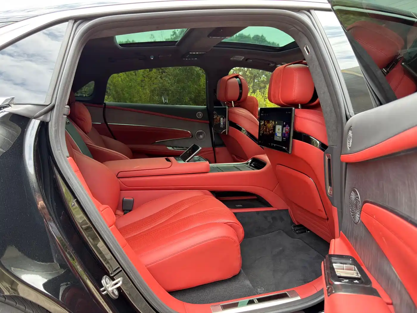 Yangwang U7 2025 Model EV 4-Seat Flagship фото 11