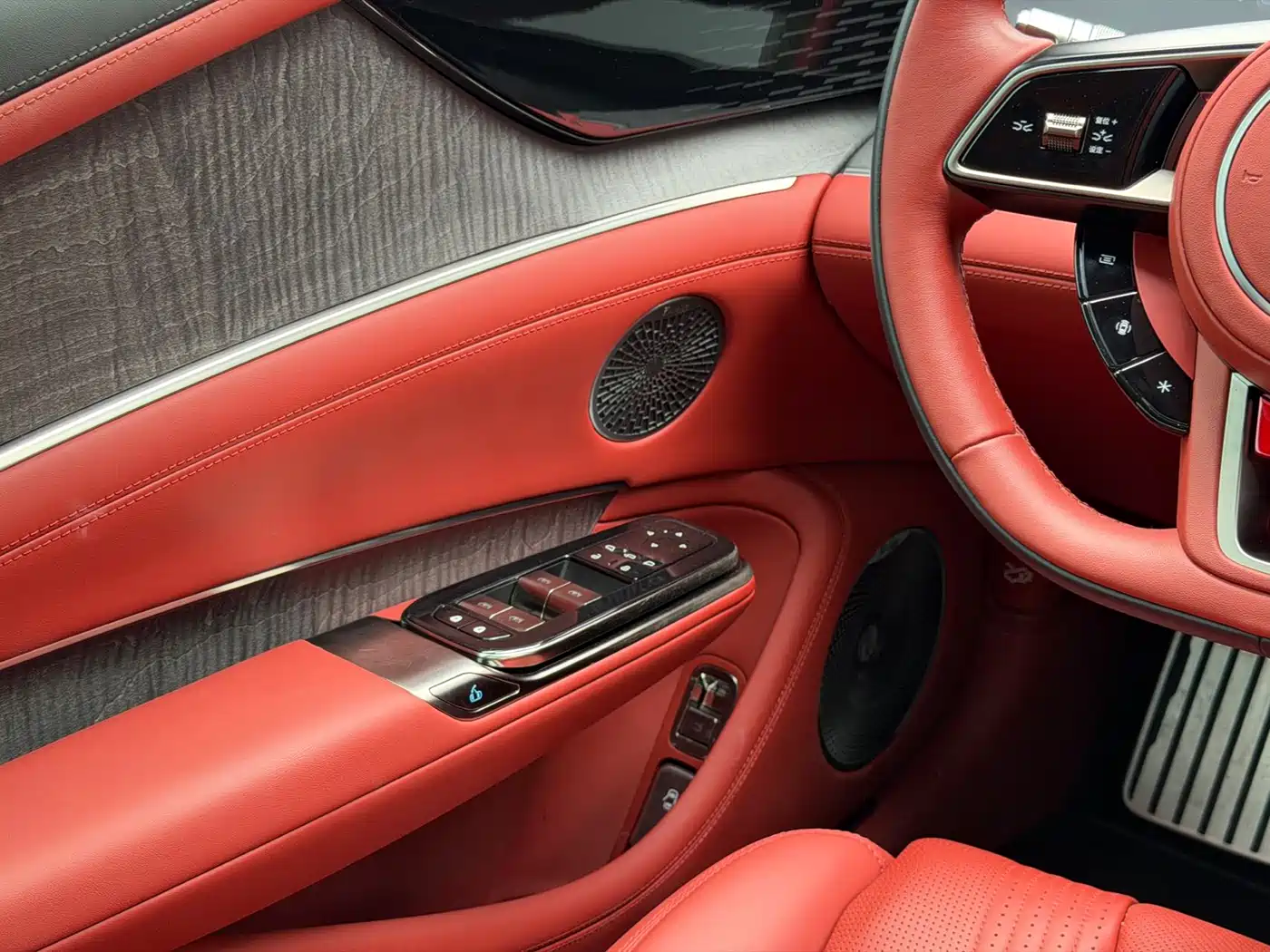 Yangwang U7 2025 Model EV 4-Seat Flagship фото 22